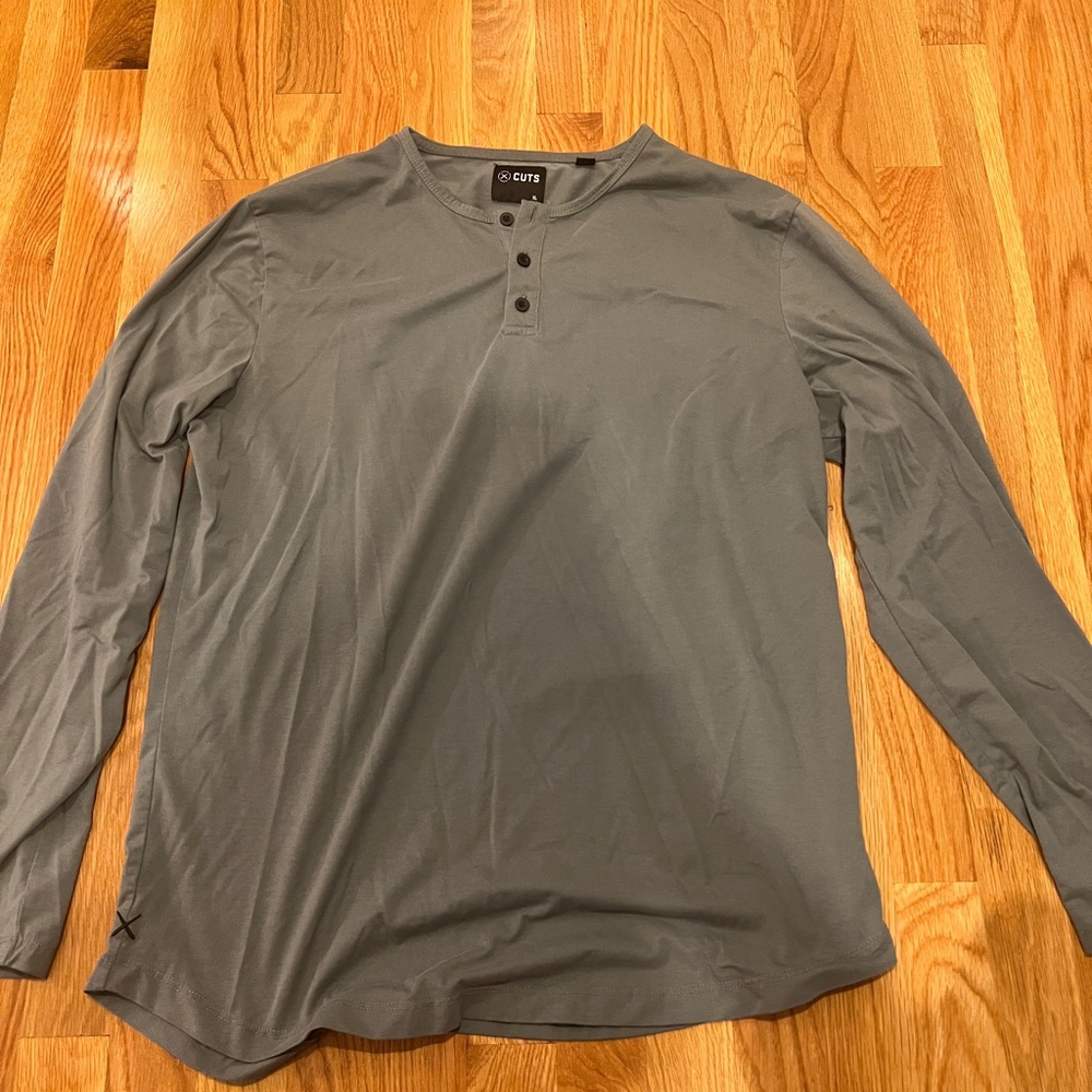 Men's Cuts Green Long Sleeve Shirt